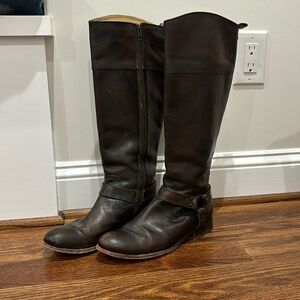 Frye Melissa Boot in brown, size 9.5